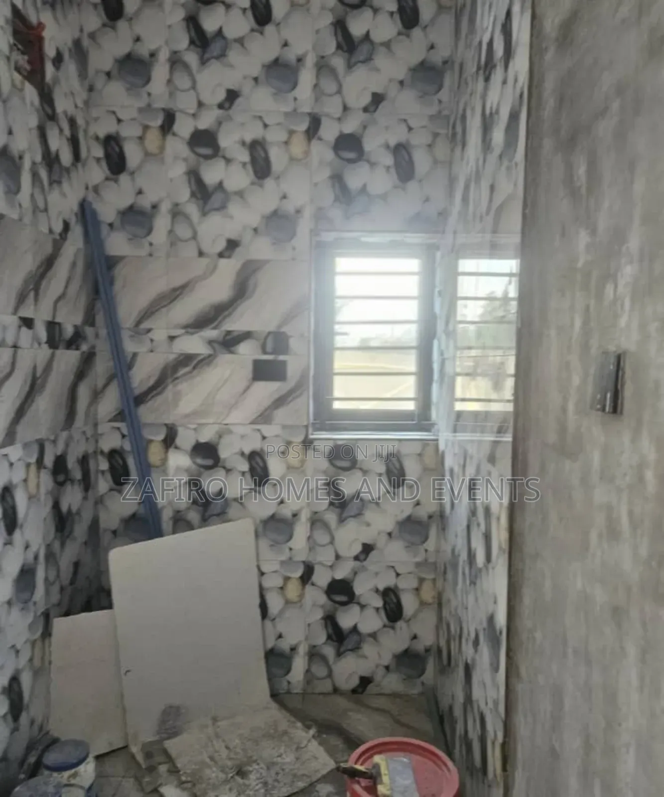 4bdrm Bungalow in Dss Quarters Idishin, Ibadan for sale in Ibadan