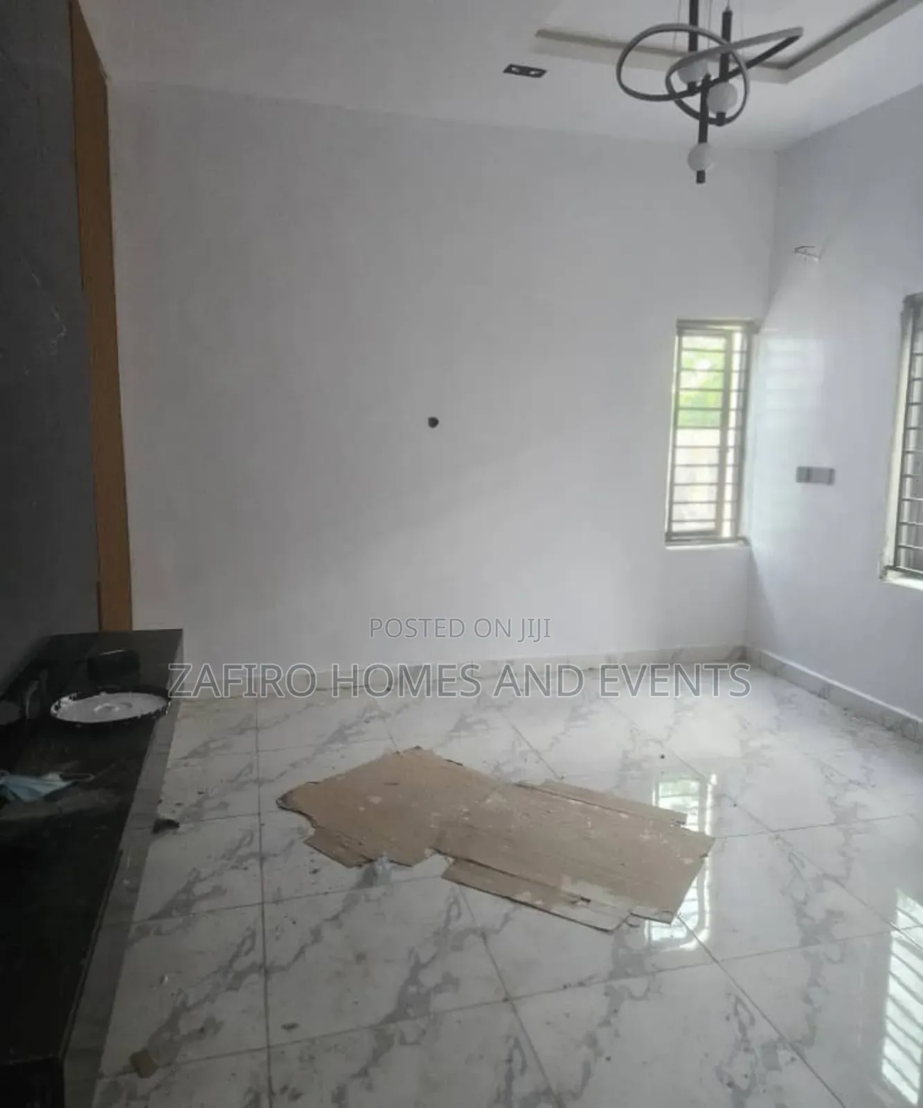 4bdrm Bungalow in Dss Quarters Idishin, Ibadan for sale in Ibadan