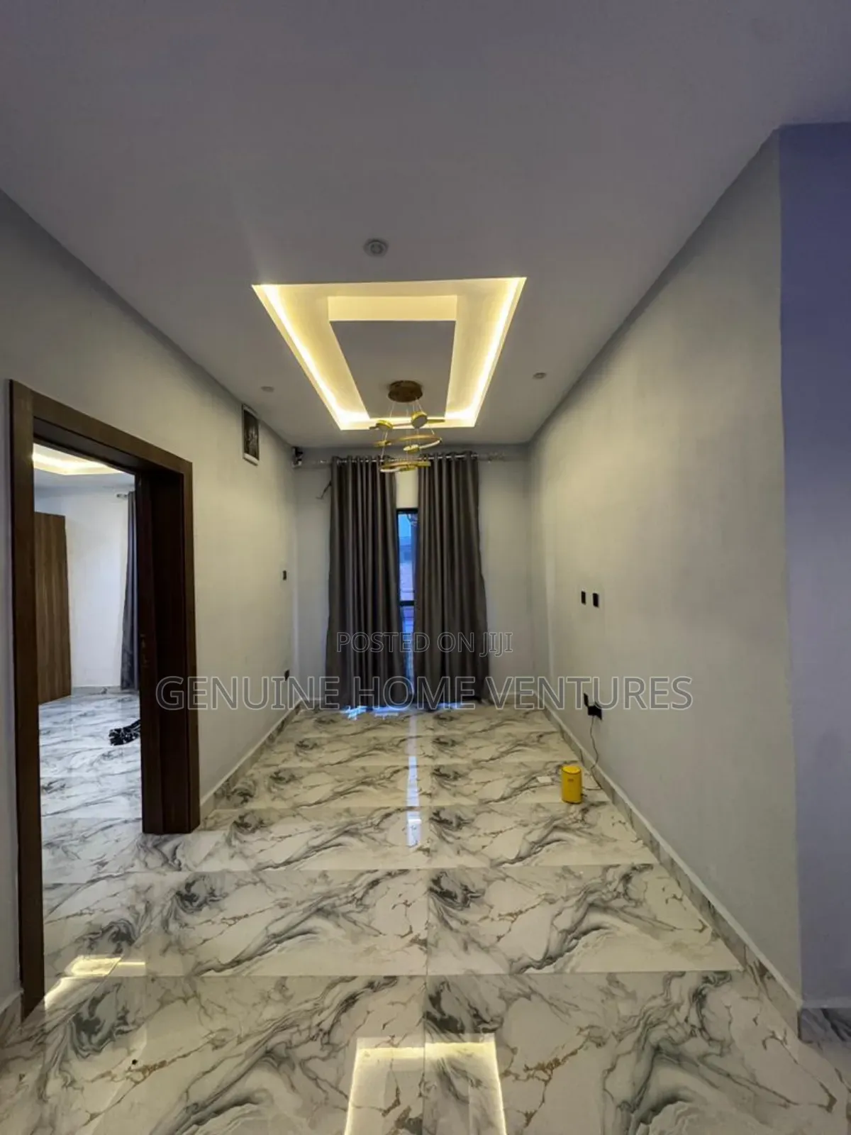 4bdrm Duplex in Orchid, Chevron for sale in Chevron