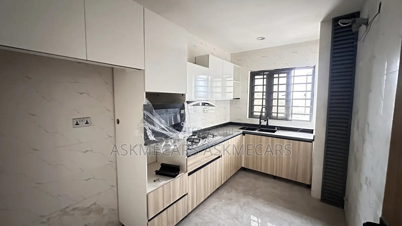 3bdrm Room & Parlour in Gra, Ajah for rent in Ajah