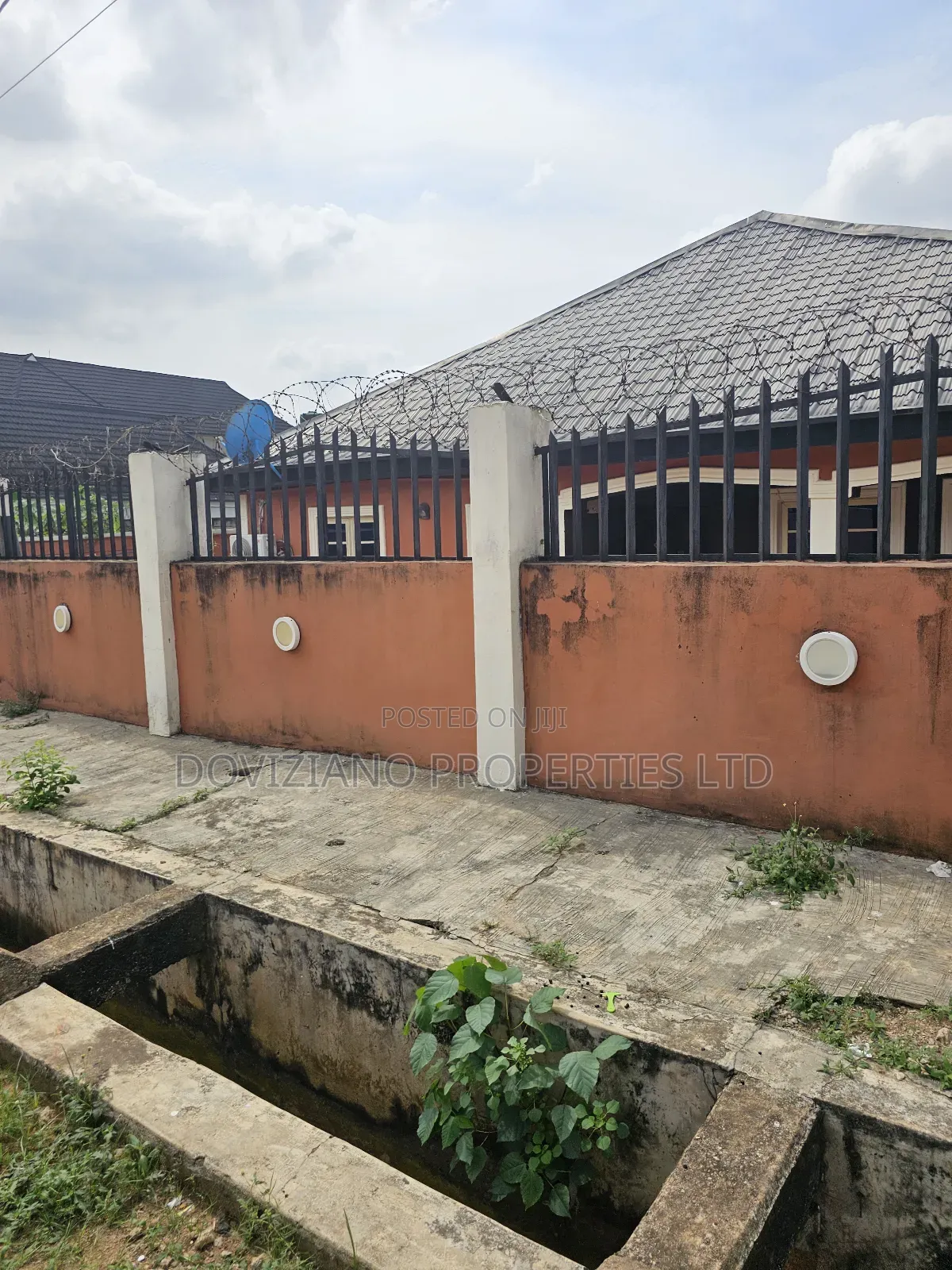 3bdrm Bungalow in Baruwa for sale in Baruwa