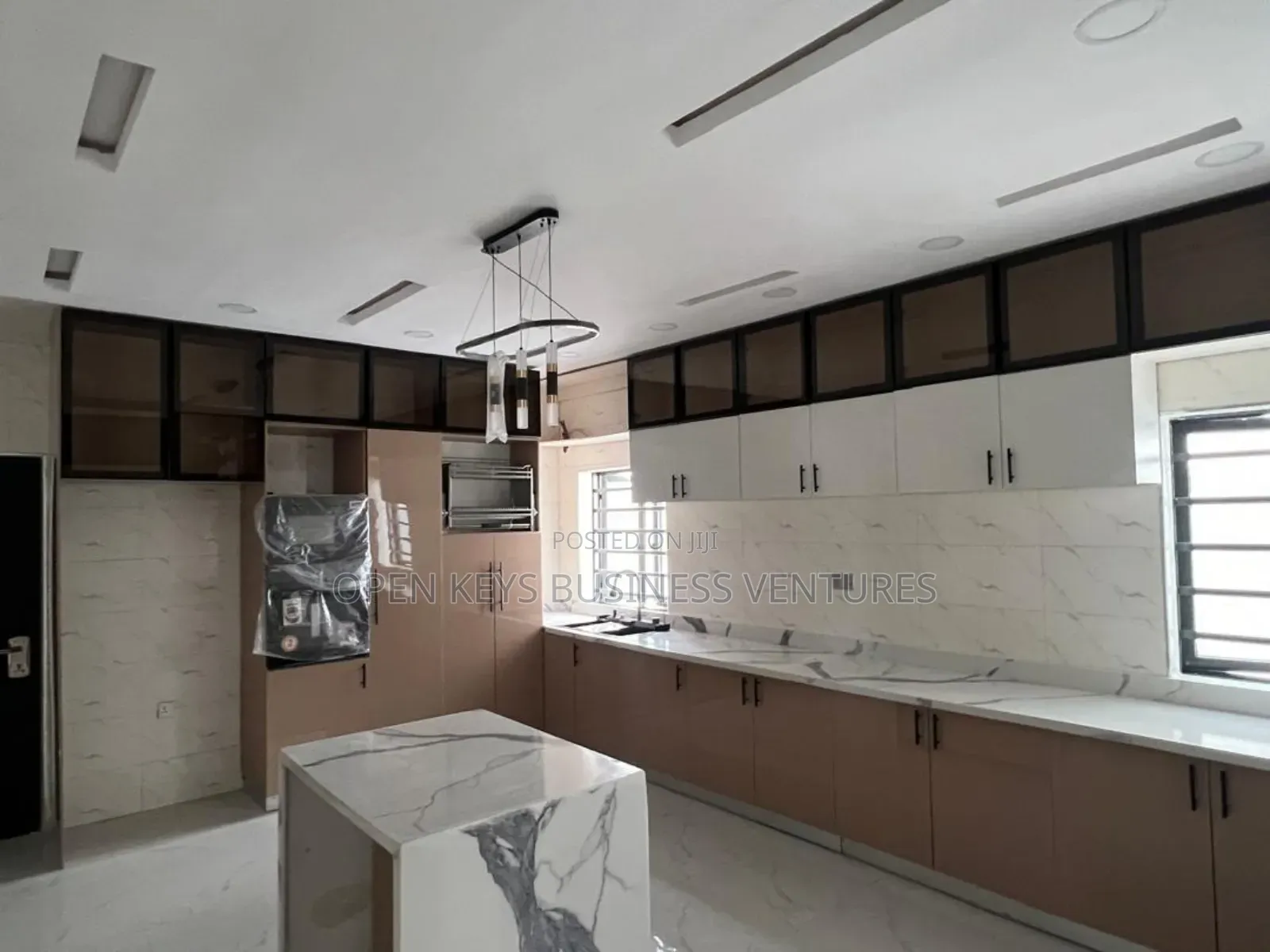 Furnished 5bdrm Duplex in Red Gate, Oluyole Estate for sale in Oluyole Estate
