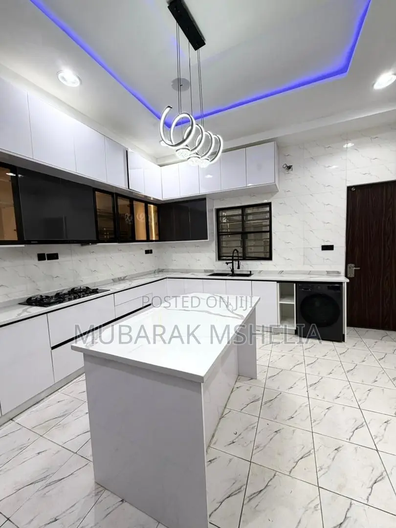 5bdrm Duplex in Wuye for sale in Wuye