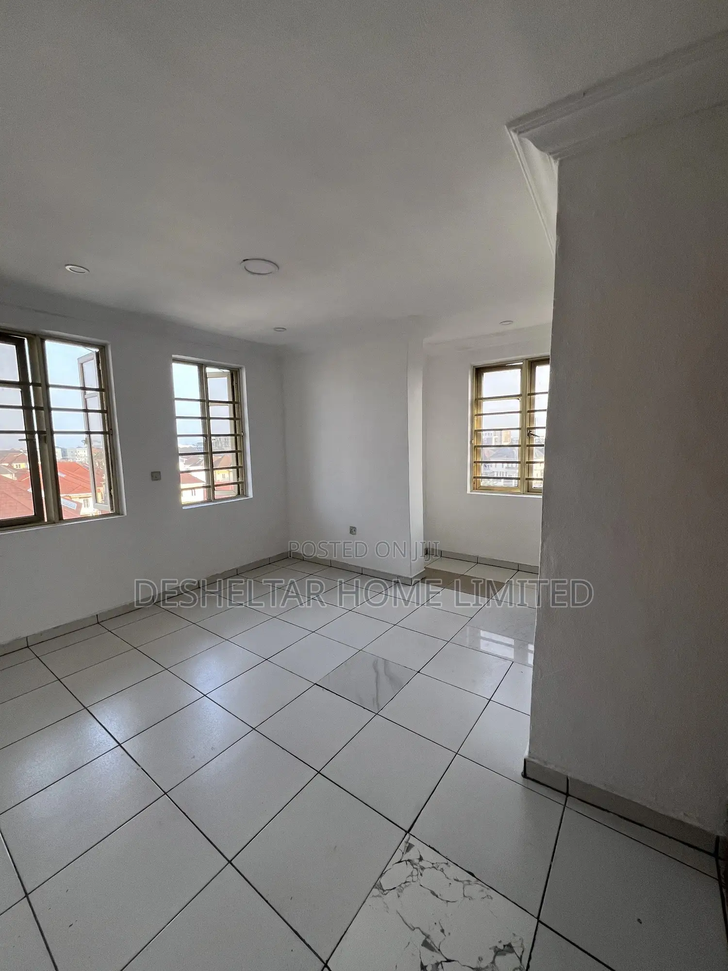 3bdrm Shared Apartment in Southern View Estate, Chevron for rent in Chevron