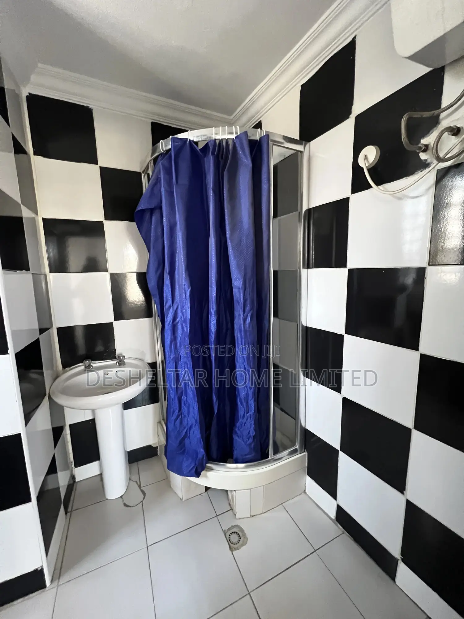 3bdrm Shared Apartment in Southern View Estate, Chevron for rent in Chevron