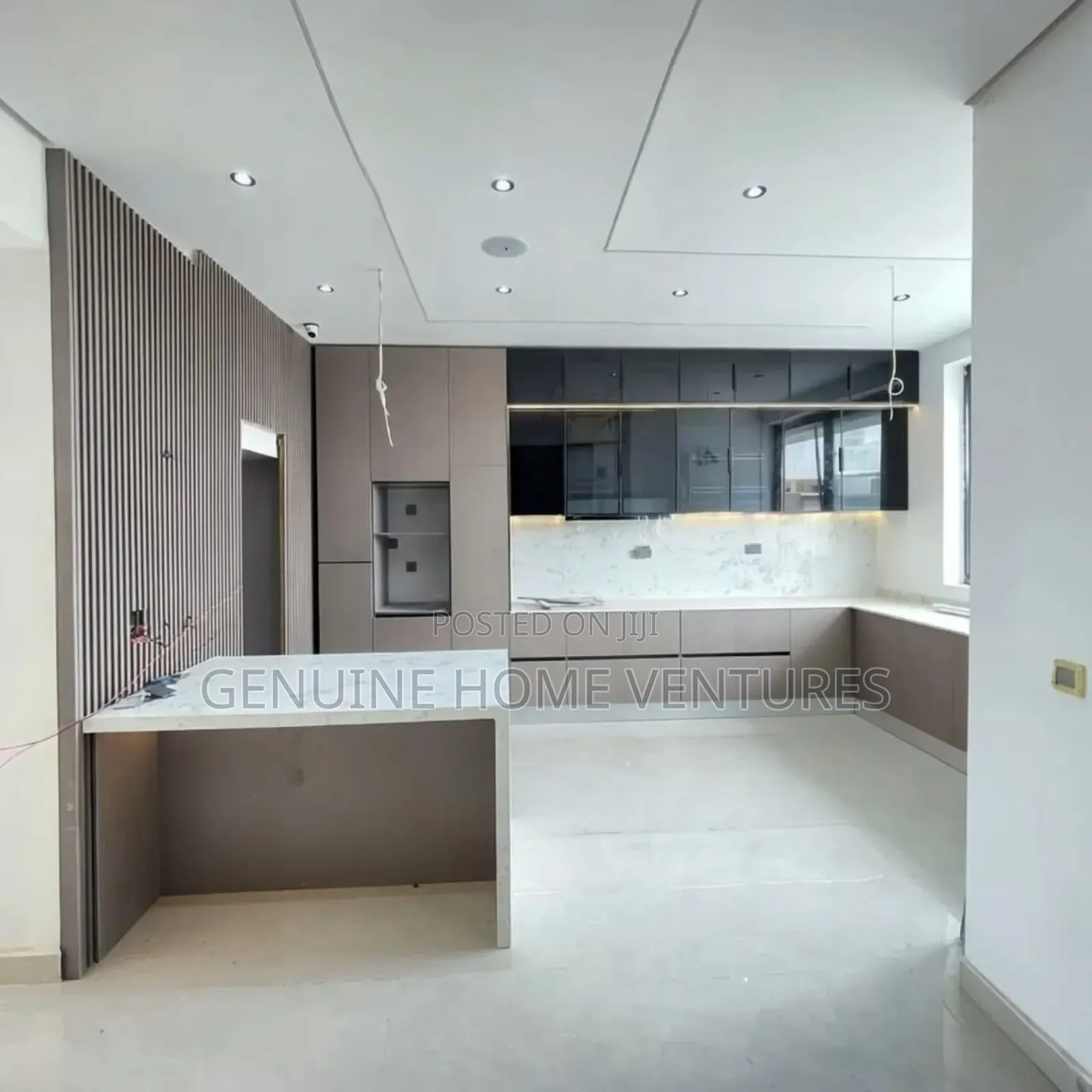 5bdrm Duplex in Lekki Phase 1 for sale in Lekki Phase 1