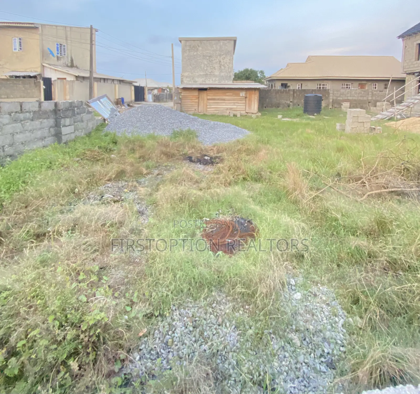 370sqm Cornerpiece Dryland With Cofo at Ogombo Ajah in Ogombo