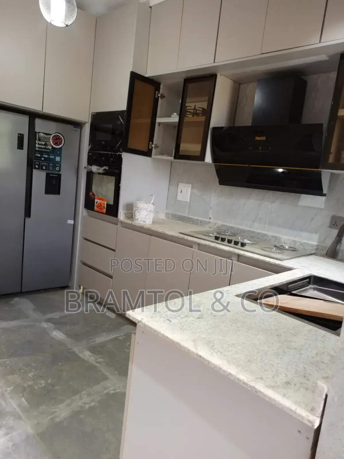 Smart House for Residence of Airbnb in Jahi