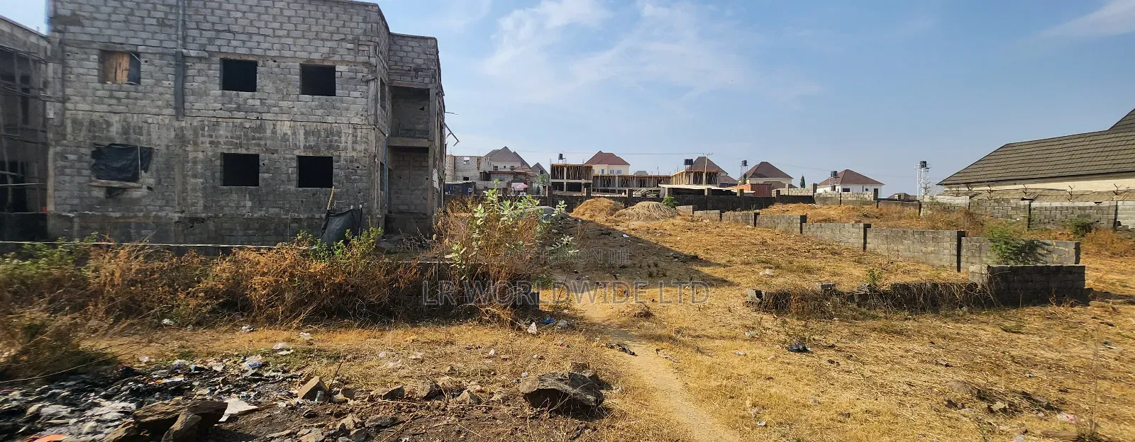 500sqm Residential Plot With an Estate in Lugbe District