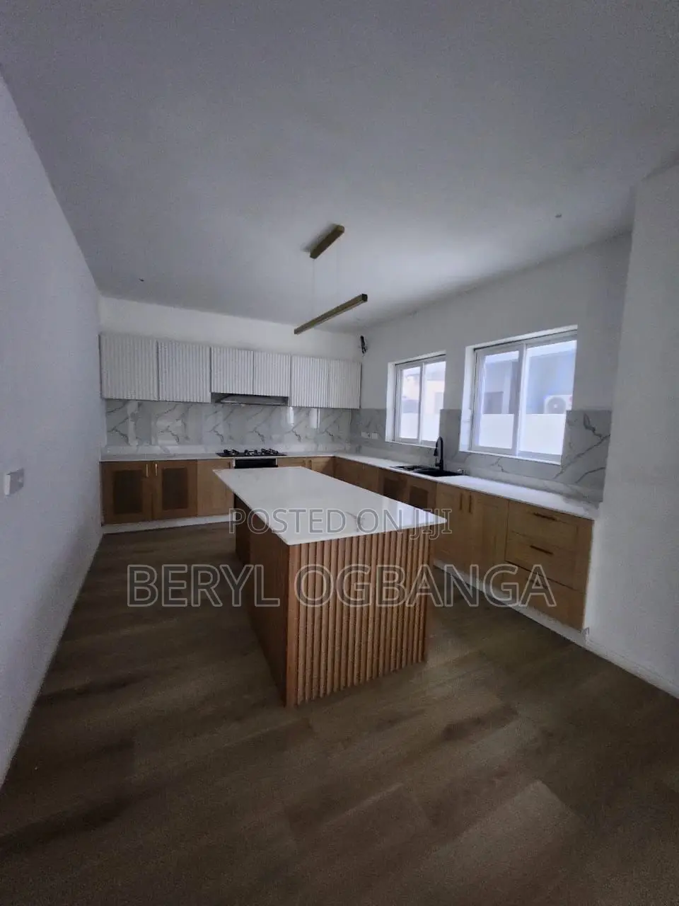 5bdrm Duplex in Lekki Phase 2 for rent in Lekki Phase 2