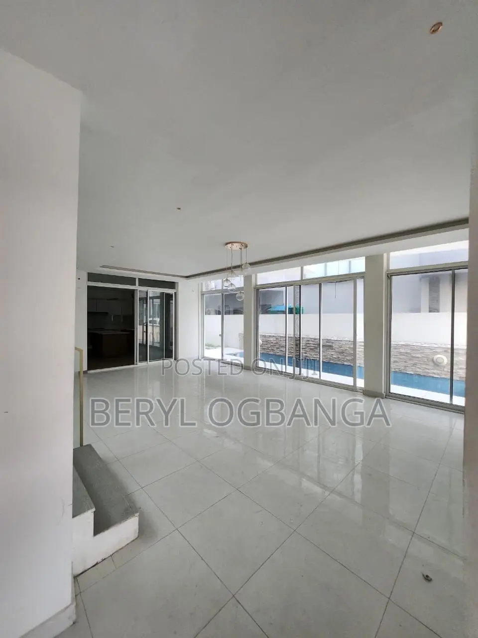 5bdrm Duplex in Lekki Phase 2 for rent in Lekki Phase 2