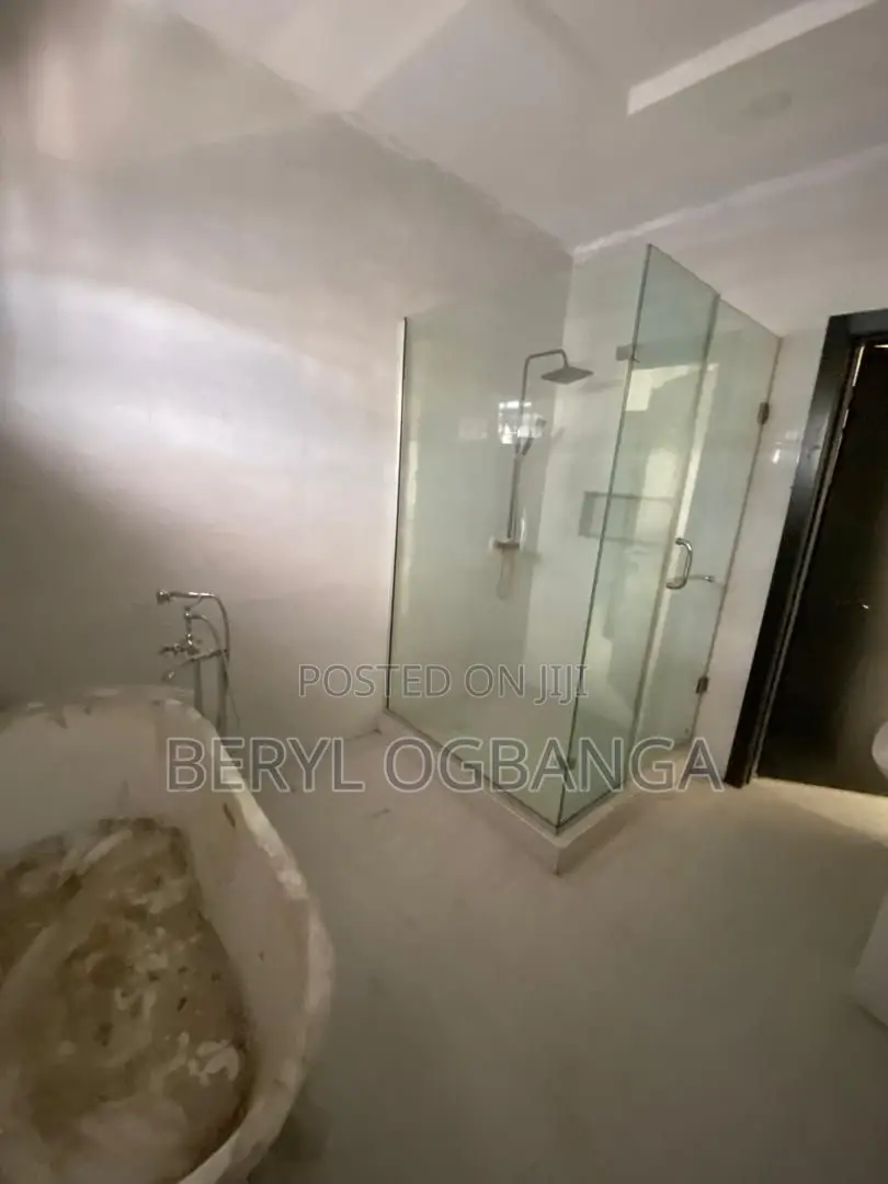 4bdrm Duplex in Lekki Phase 2 for rent in Lekki Phase 2