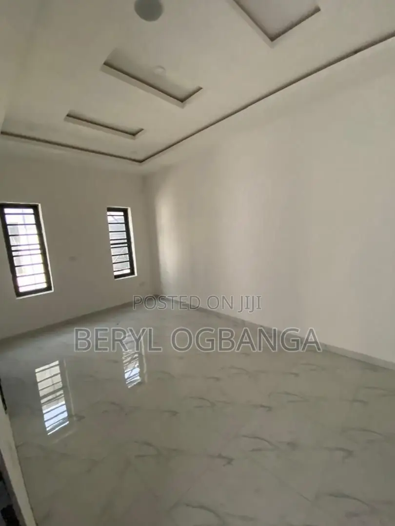 4bdrm Duplex in Lekki Phase 2 for rent in Lekki Phase 2