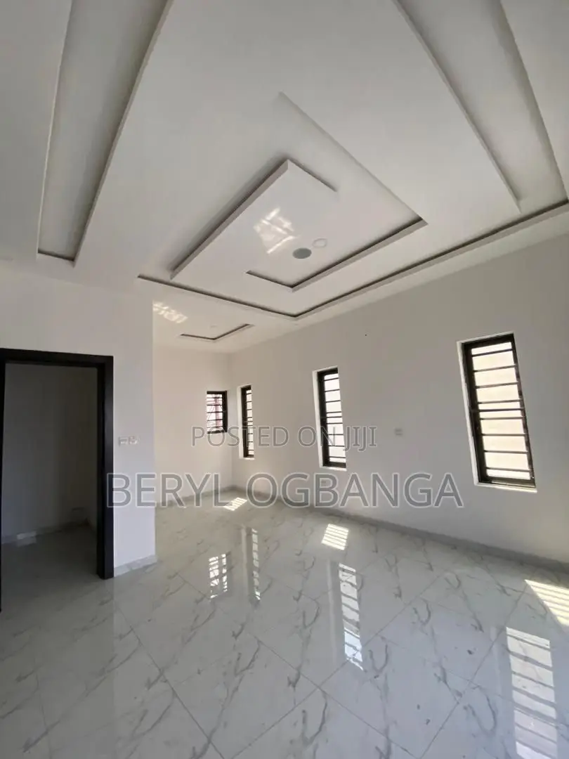 4bdrm Duplex in Lekki Phase 2 for rent in Lekki Phase 2