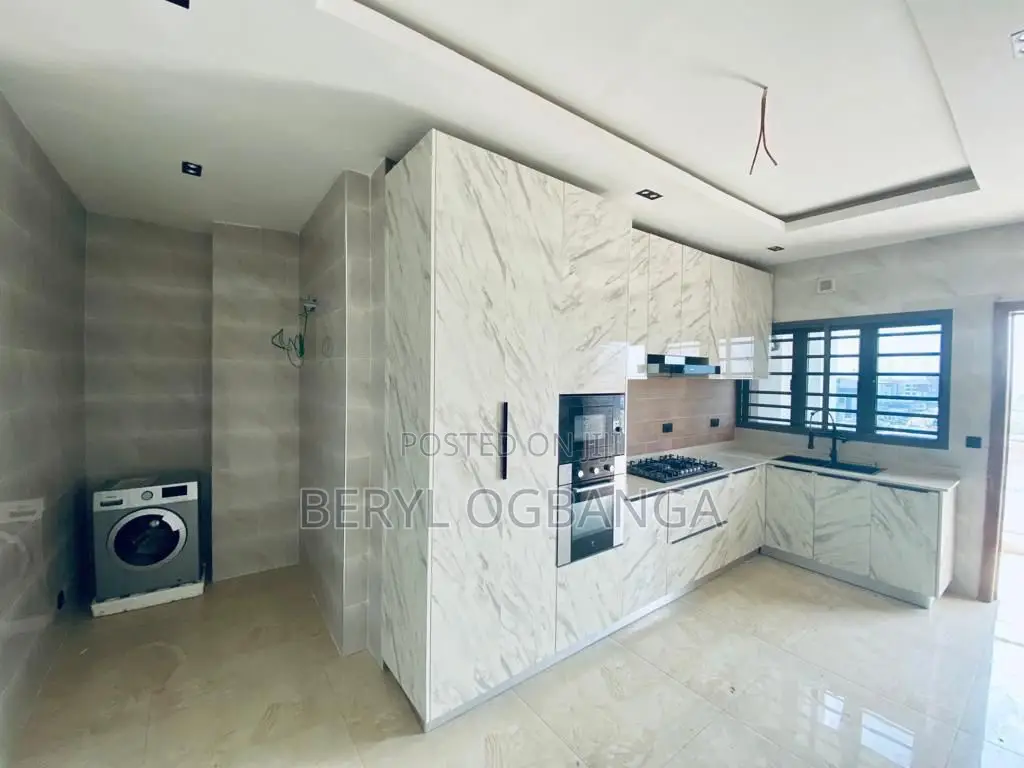 3bdrm Apartment in Lekki Phase 1 for sale in Lekki Phase 1