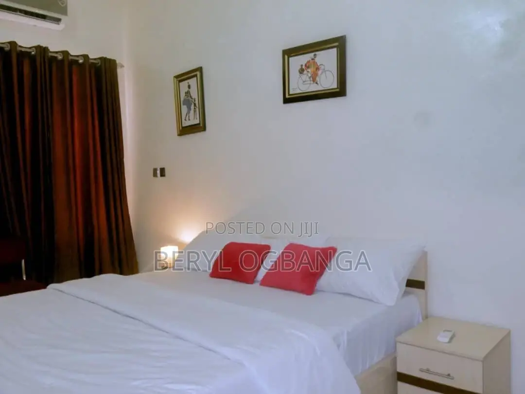 Furnished 4bdrm Duplex in Lekki Phase 2 for rent in Lekki Phase 2