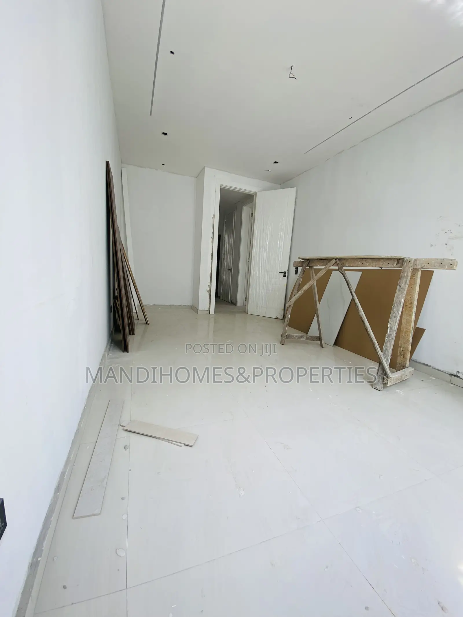 5bdrm Duplex in Cowrie Creek, Lekki for sale in Lekki