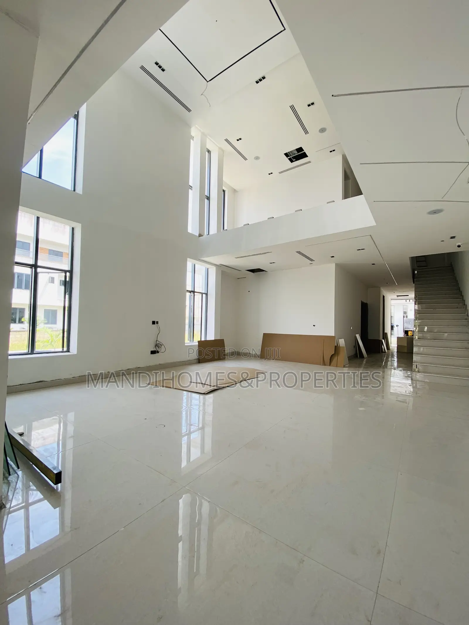 5bdrm Duplex in Cowrie Creek, Lekki for sale in Lekki
