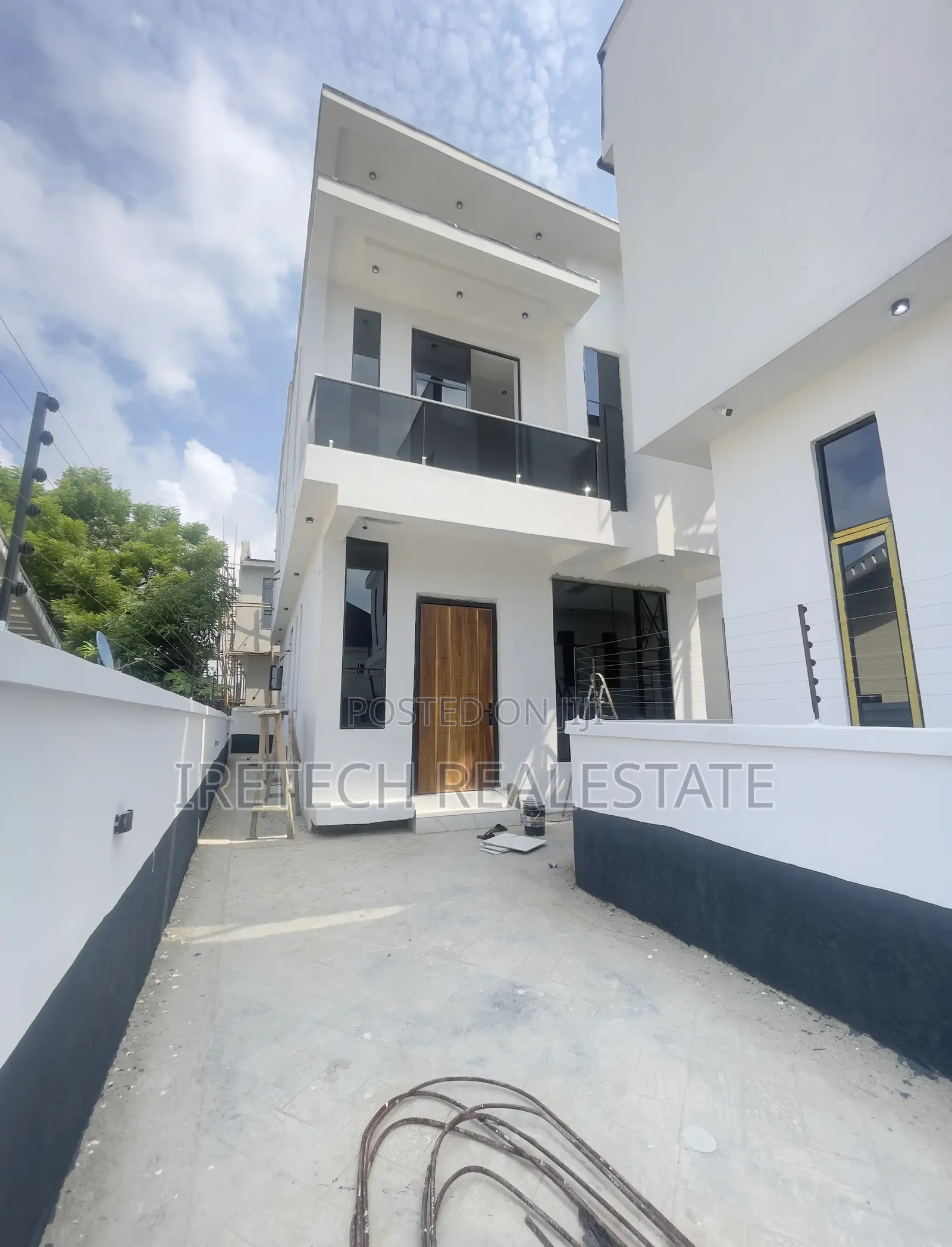 4bdrm Duplex in Ajah By Lagos, Off Lekki-Epe Expressway for sale in Off Lekki-Epe Expressway