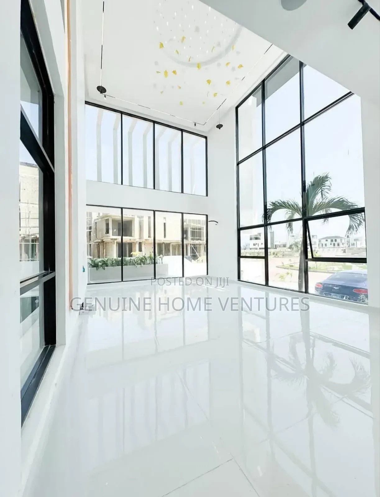 5bdrm Duplex in Osapa London Lekki for sale in Osapa london