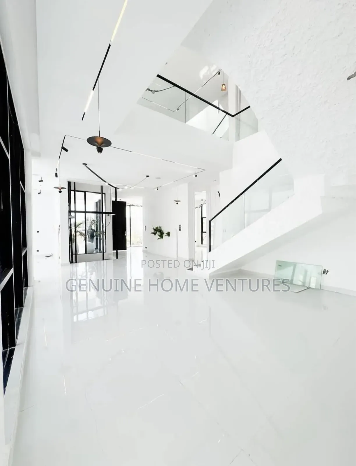 5bdrm Duplex in Osapa London Lekki for sale in Osapa london