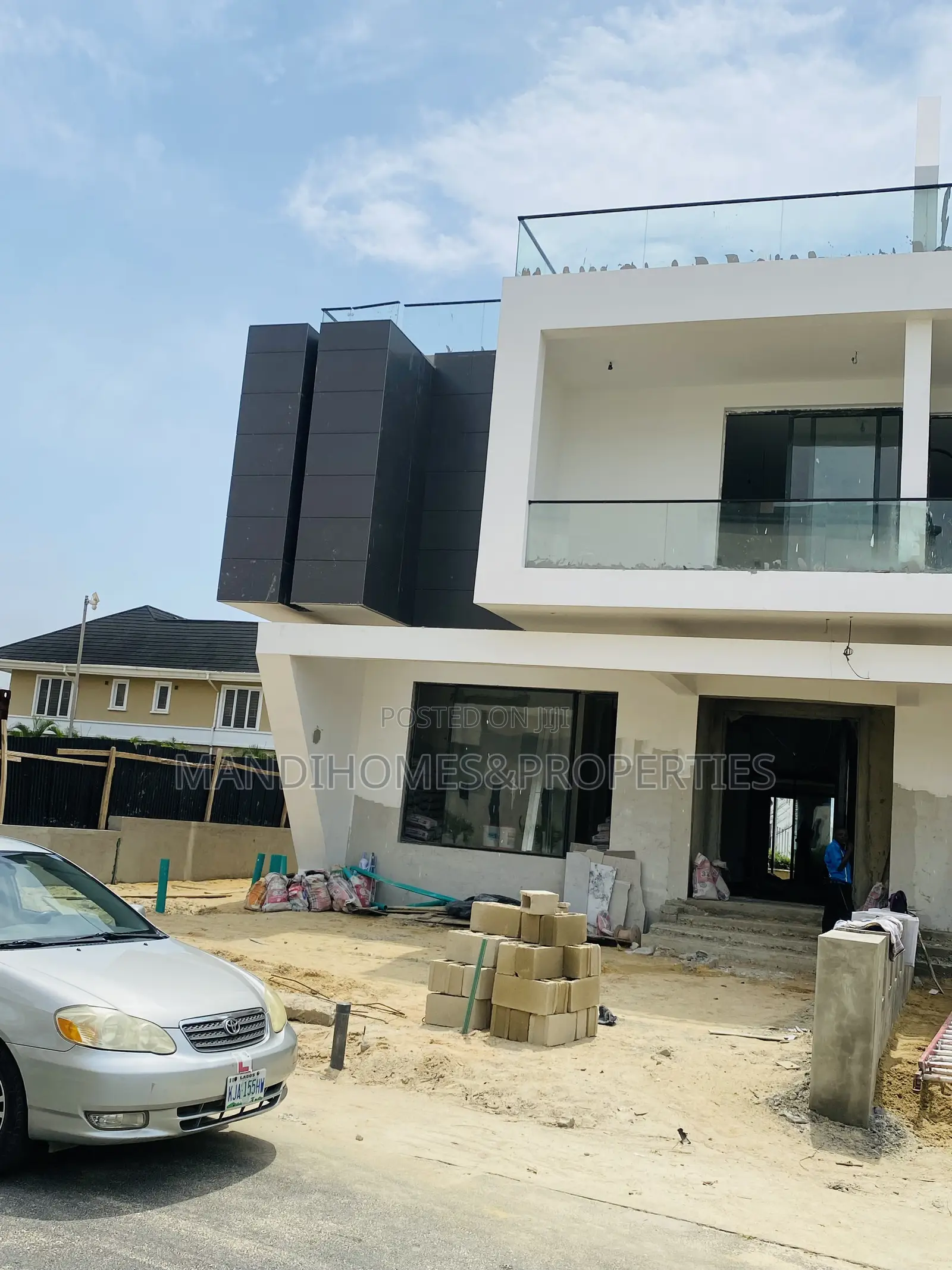5bdrm Duplex in Cowrie Creek, Lekki for sale in Lekki