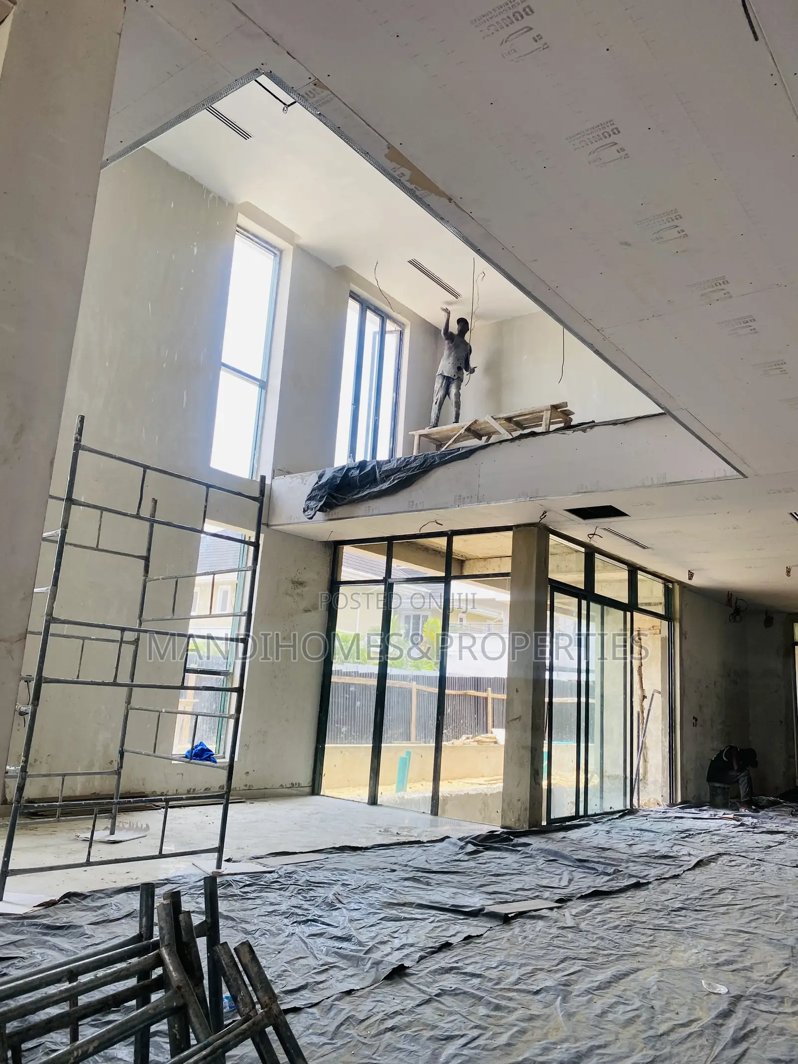 5bdrm Duplex in Cowrie Creek, Lekki for sale in Lekki
