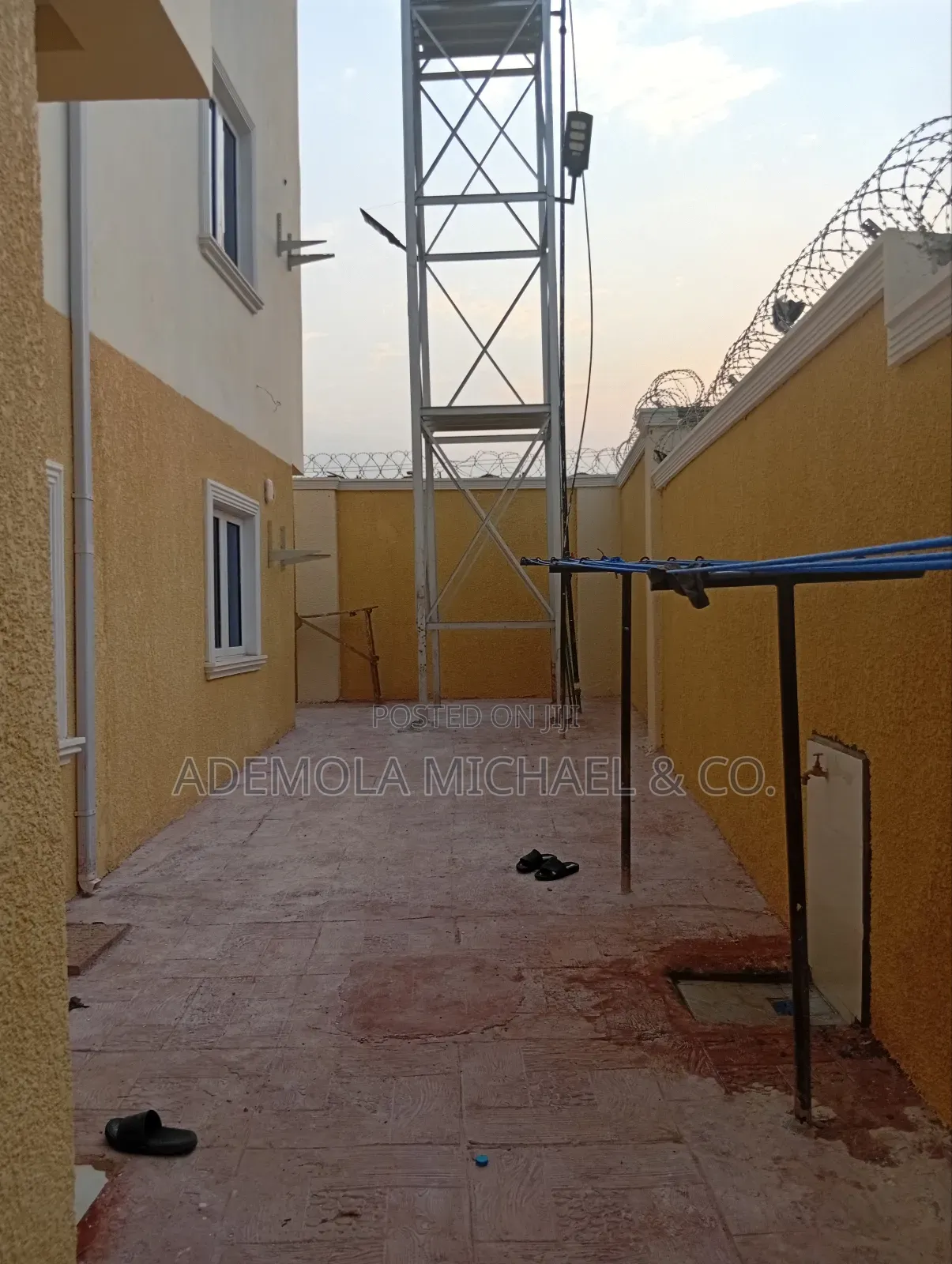 2bdrm Block of Flats in Fo1 Kubwa District for rent in Kubwa