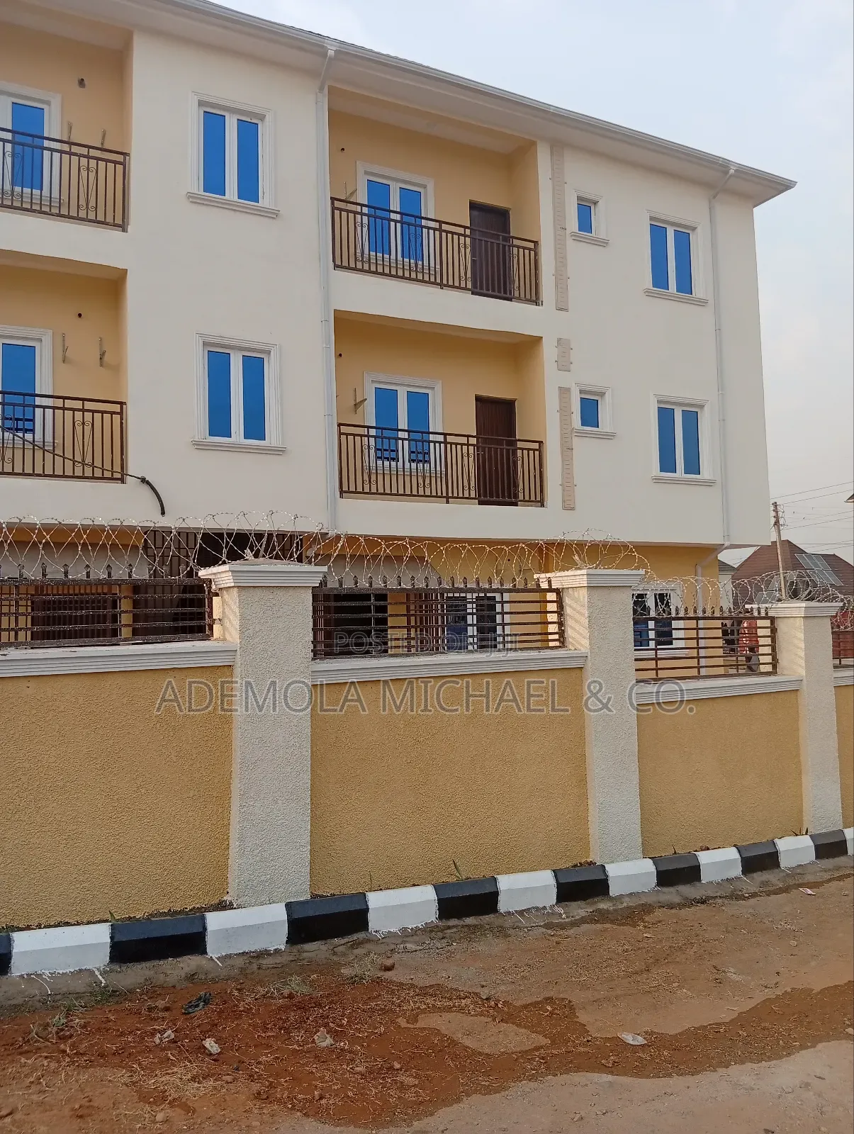 2bdrm Block of Flats in Fo1 Kubwa District for rent in Kubwa