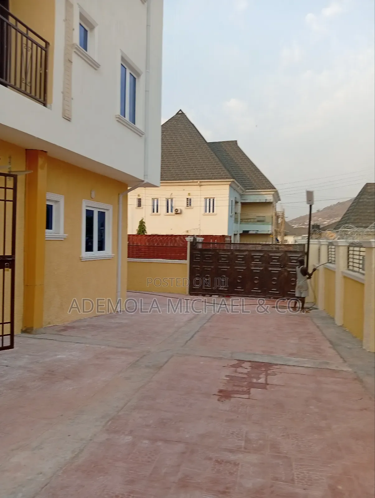 2bdrm Block of Flats in Fo1 Kubwa District for rent in Kubwa
