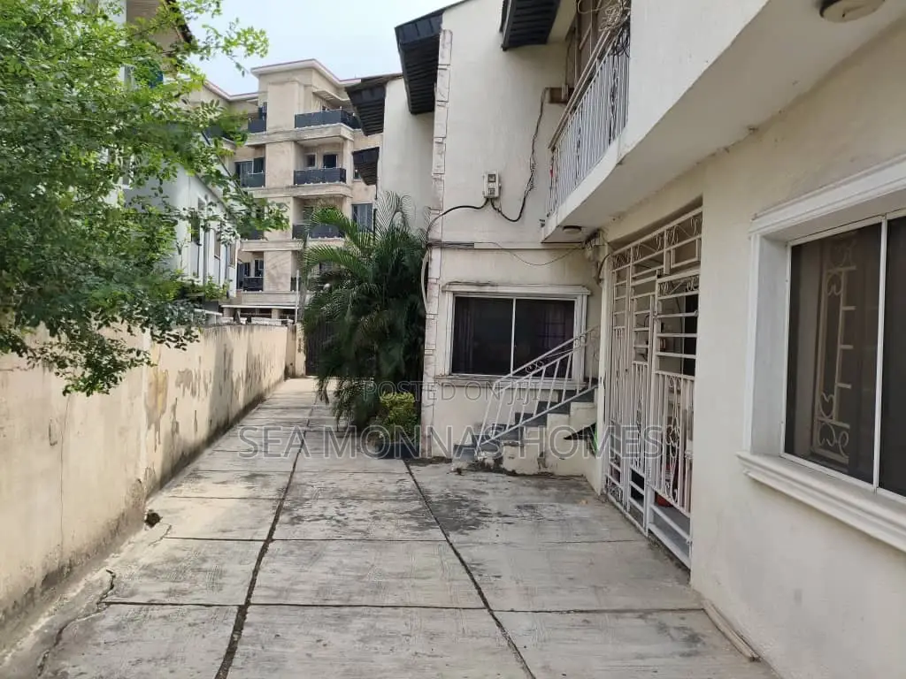 3bdrm Block of Flats in Ketu-Alapere for sale in Ketu-Alapere