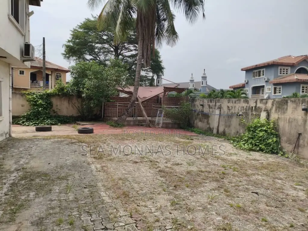 3bdrm Block of Flats in Ketu-Alapere for sale in Ketu-Alapere