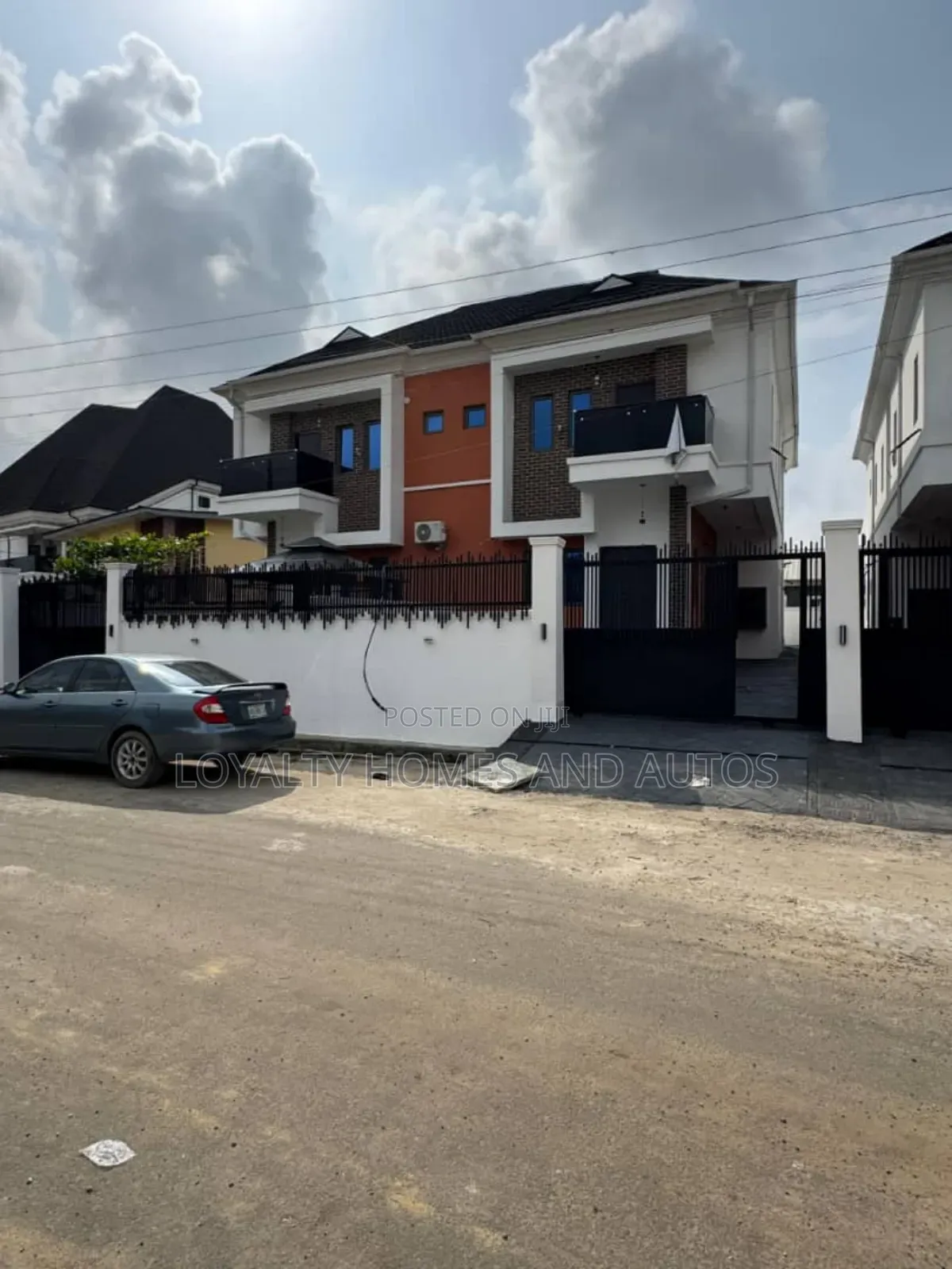 4bdrm Duplex in Surulere for sale in Surulere