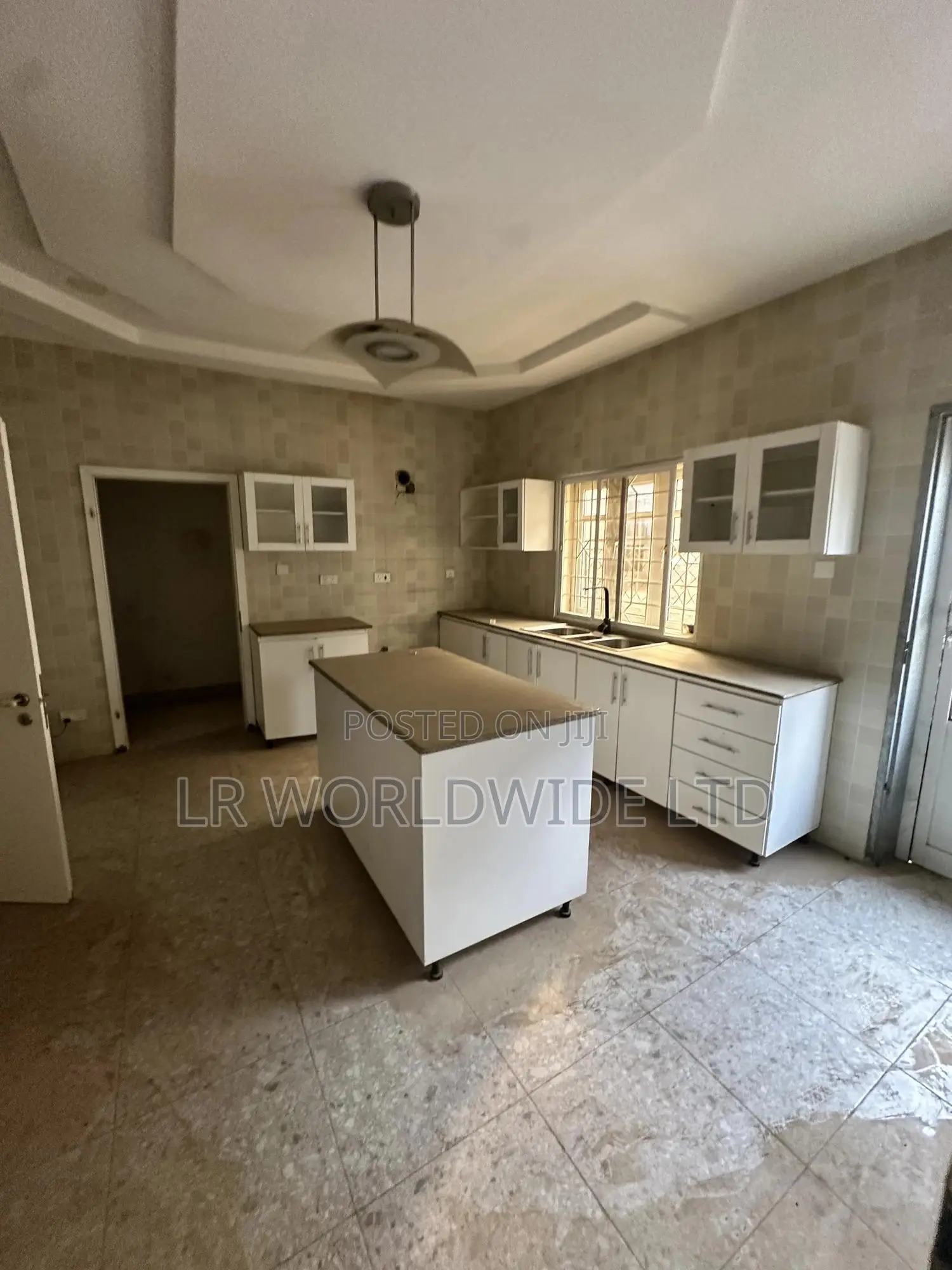 4bdrm Bungalow in Lugbe District for sale in Lugbe District