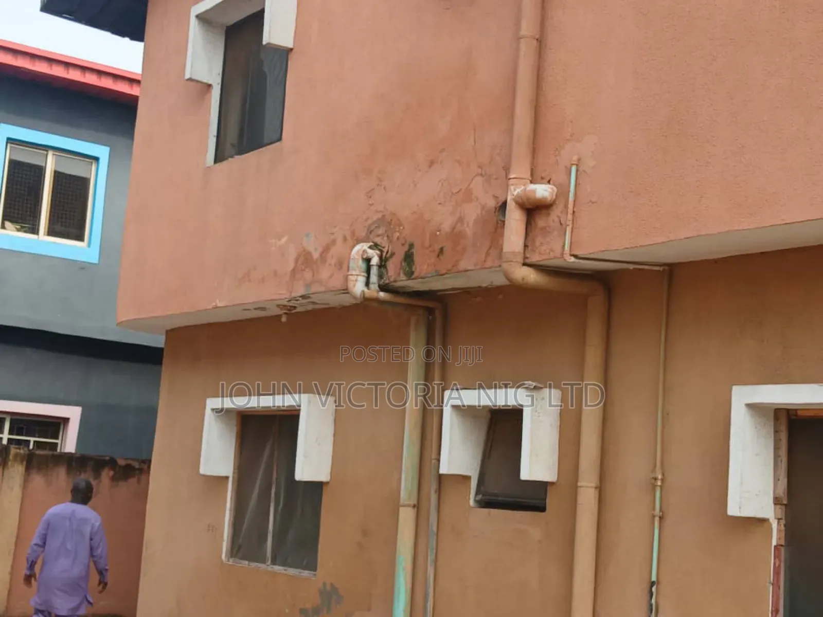 12bdrm Block of Flats in Ogunrobi Estate, Alimosho for sale in Alimosho