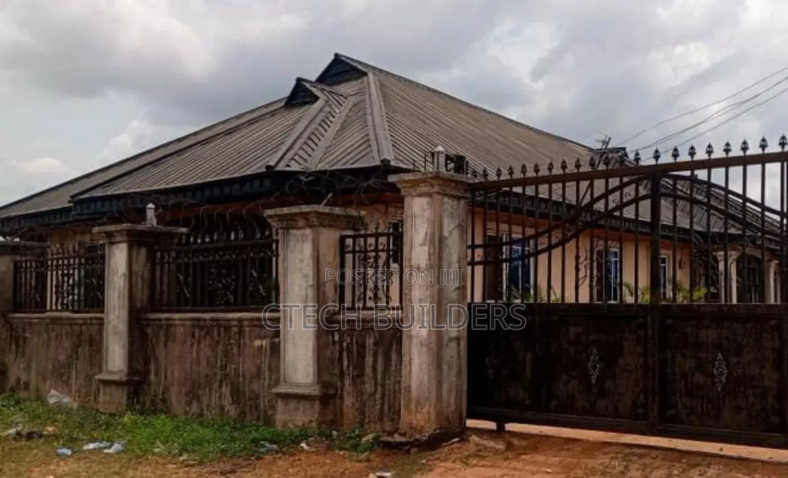 4bdrm Apartment in Benin City for sale in Benin City