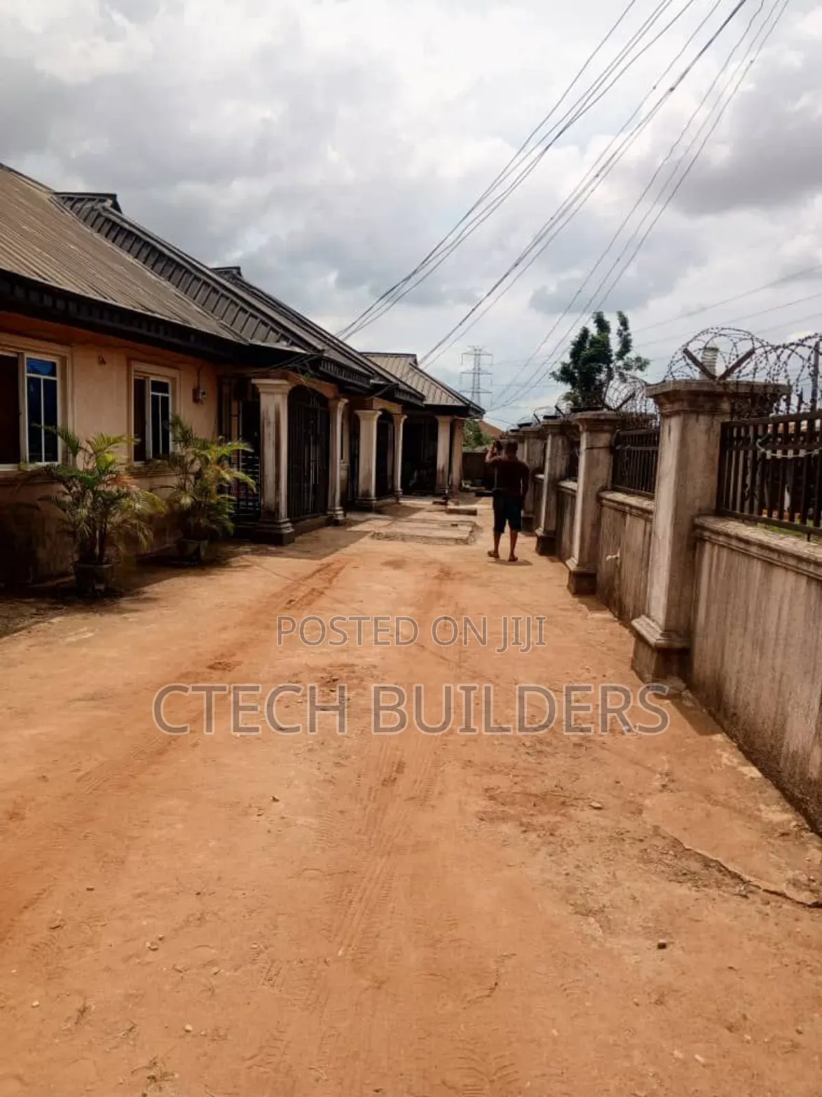 4bdrm Apartment in Benin City for sale in Benin City