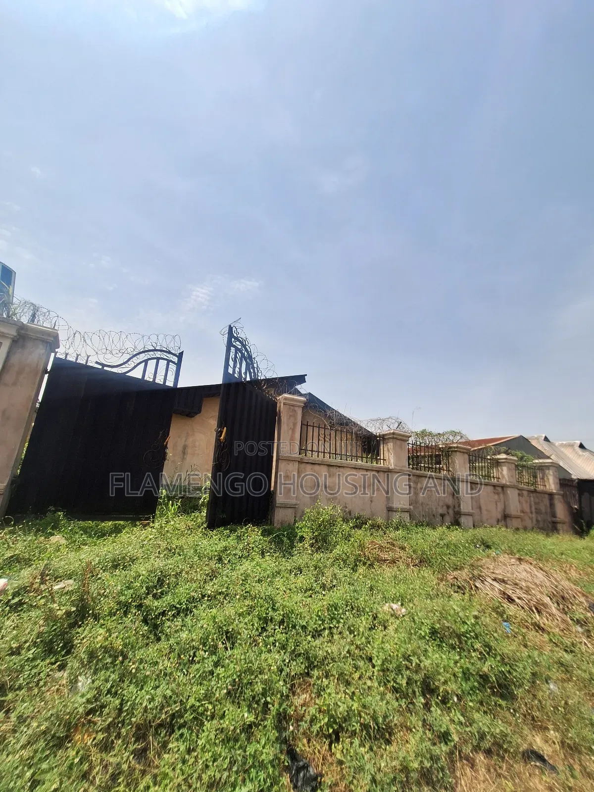 6bdrm Block of Flats in Benin City for sale in Benin City