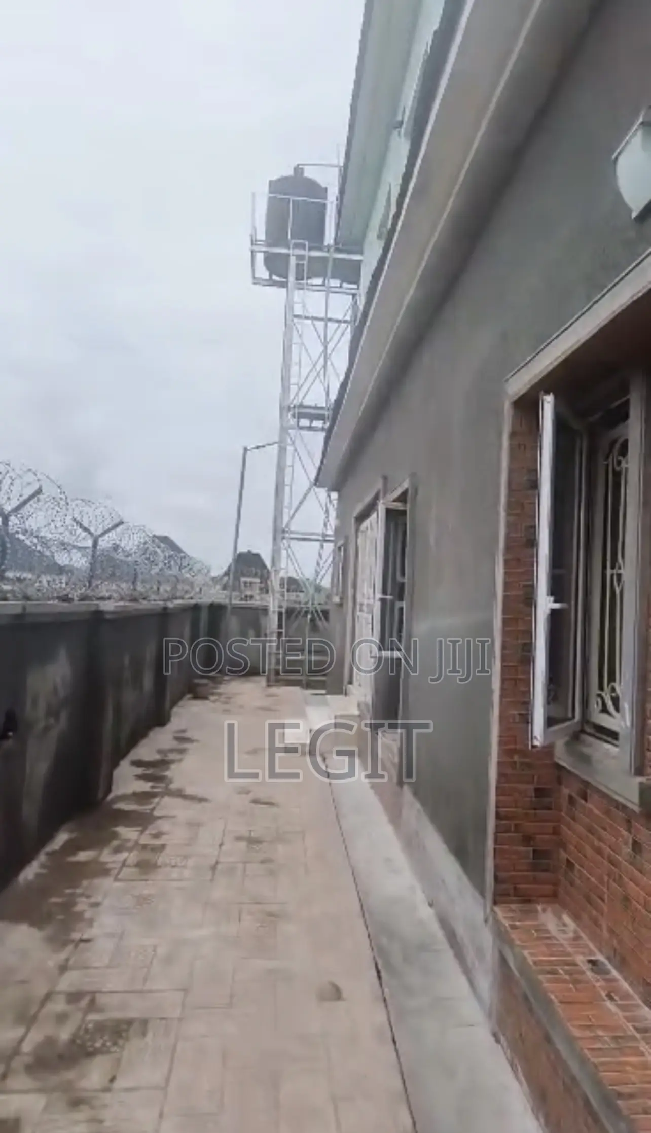 4bdrm Duplex in Lugbe District for sale in Lugbe District