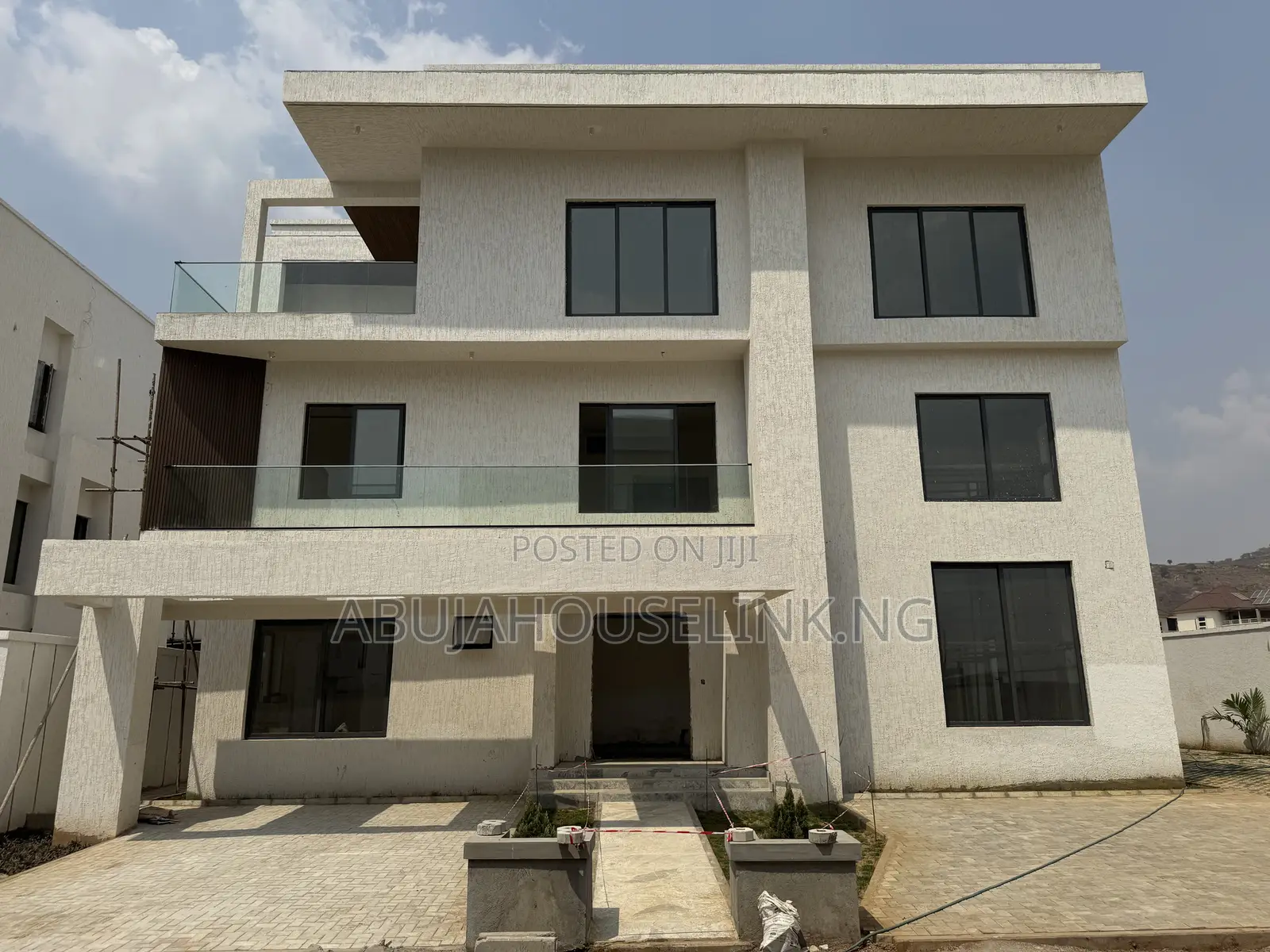 5bdrm Duplex in Katampe Extension for sale in Katampe Extension