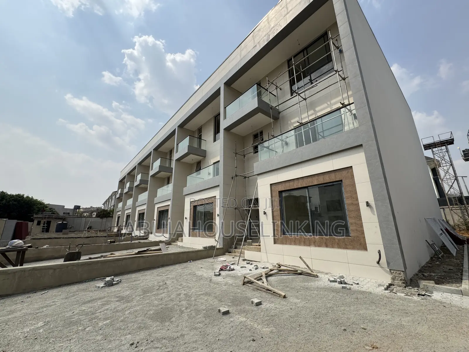 4bdrm Townhouse/Terrace in Katampe Extension for Sale in Katampe Extension