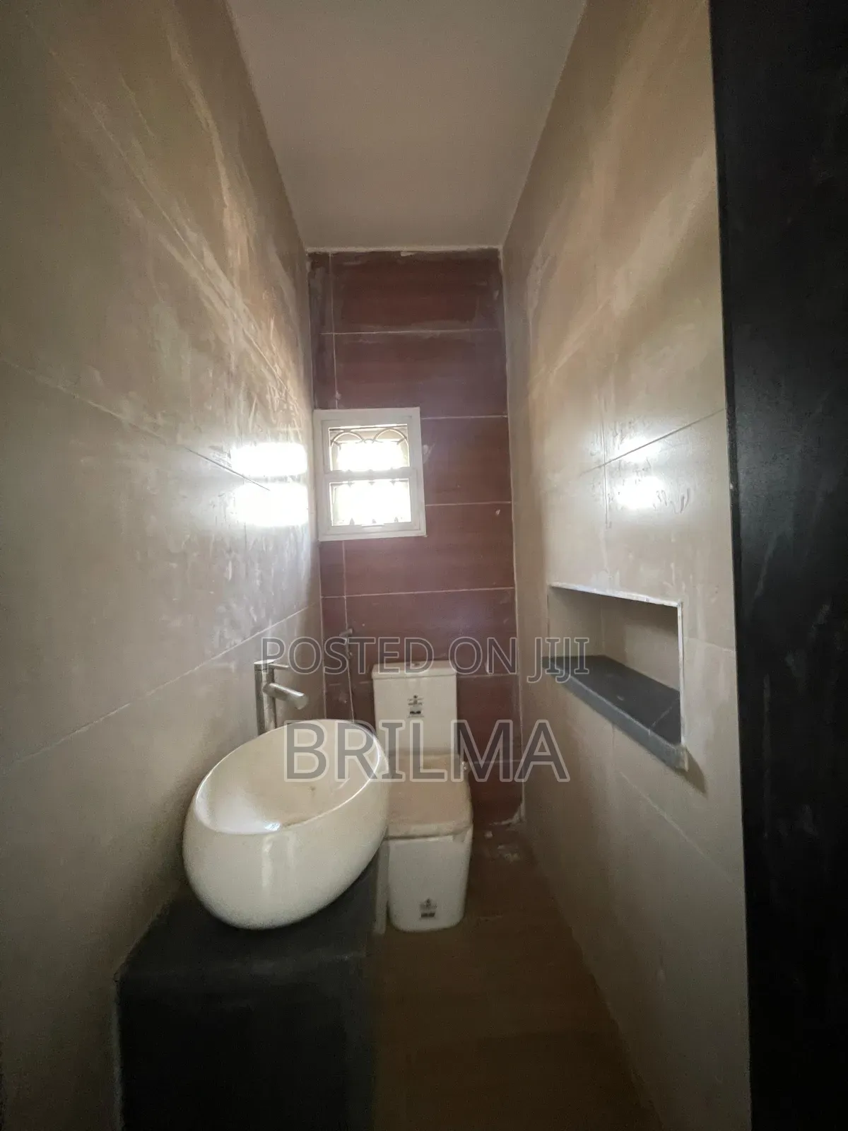 3bdrm Block of Flats in Kaura for sale in Kaura