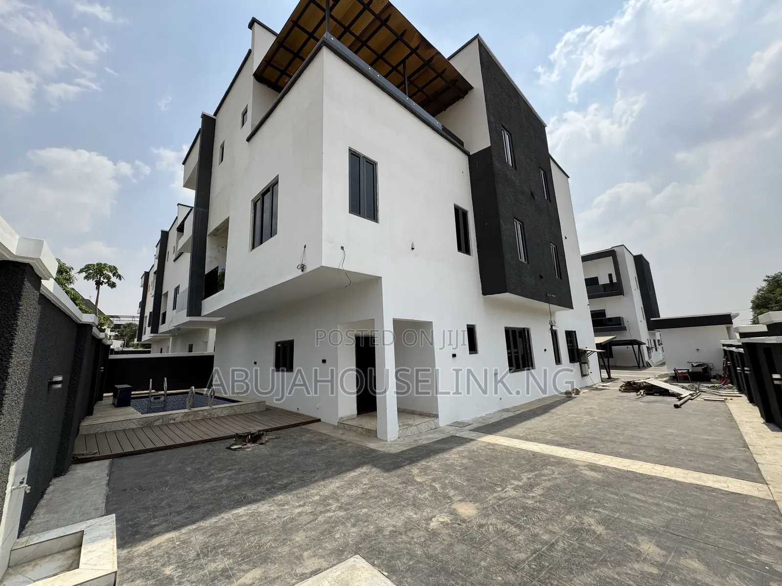 6bdrm Duplex in Katampe Extension for sale in Katampe Extension