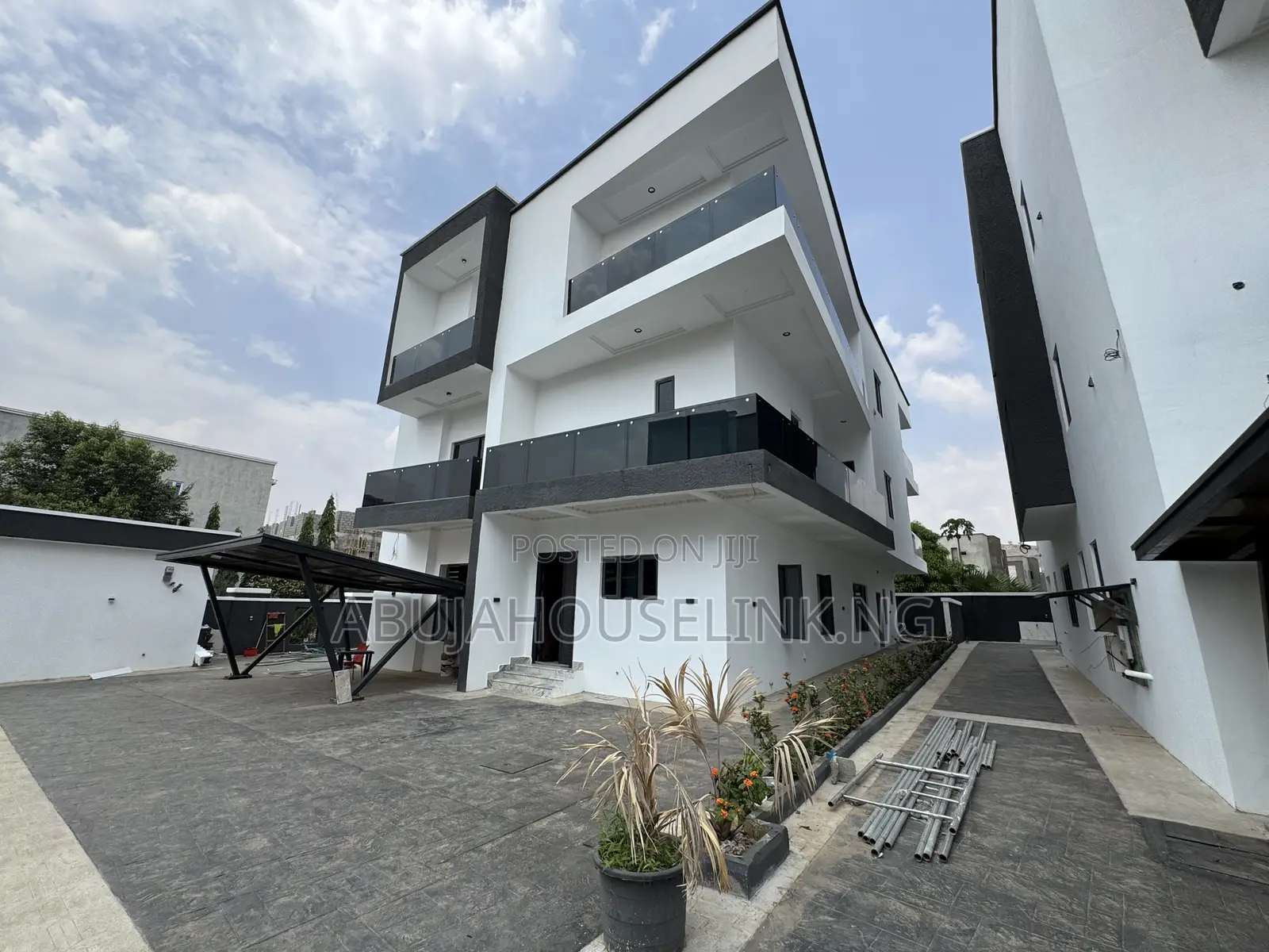 6bdrm Duplex in Katampe Extension for sale in Katampe Extension