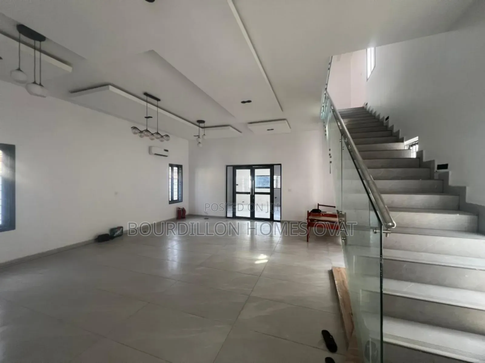 5bdrm Duplex in Lekki Phase 1 for rent in Lekki Phase 1