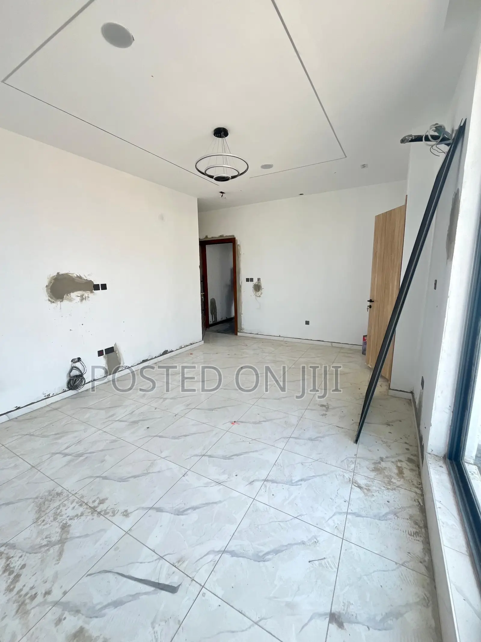 2bdrm Apartment in Chevron for sale in Chevron