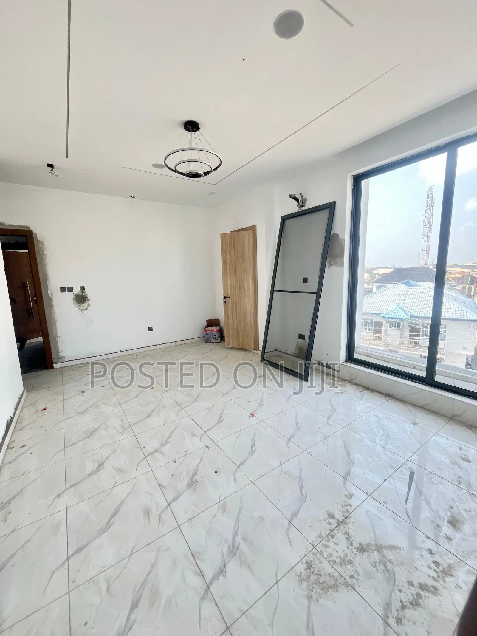 2bdrm Apartment in Chevron for sale in Chevron