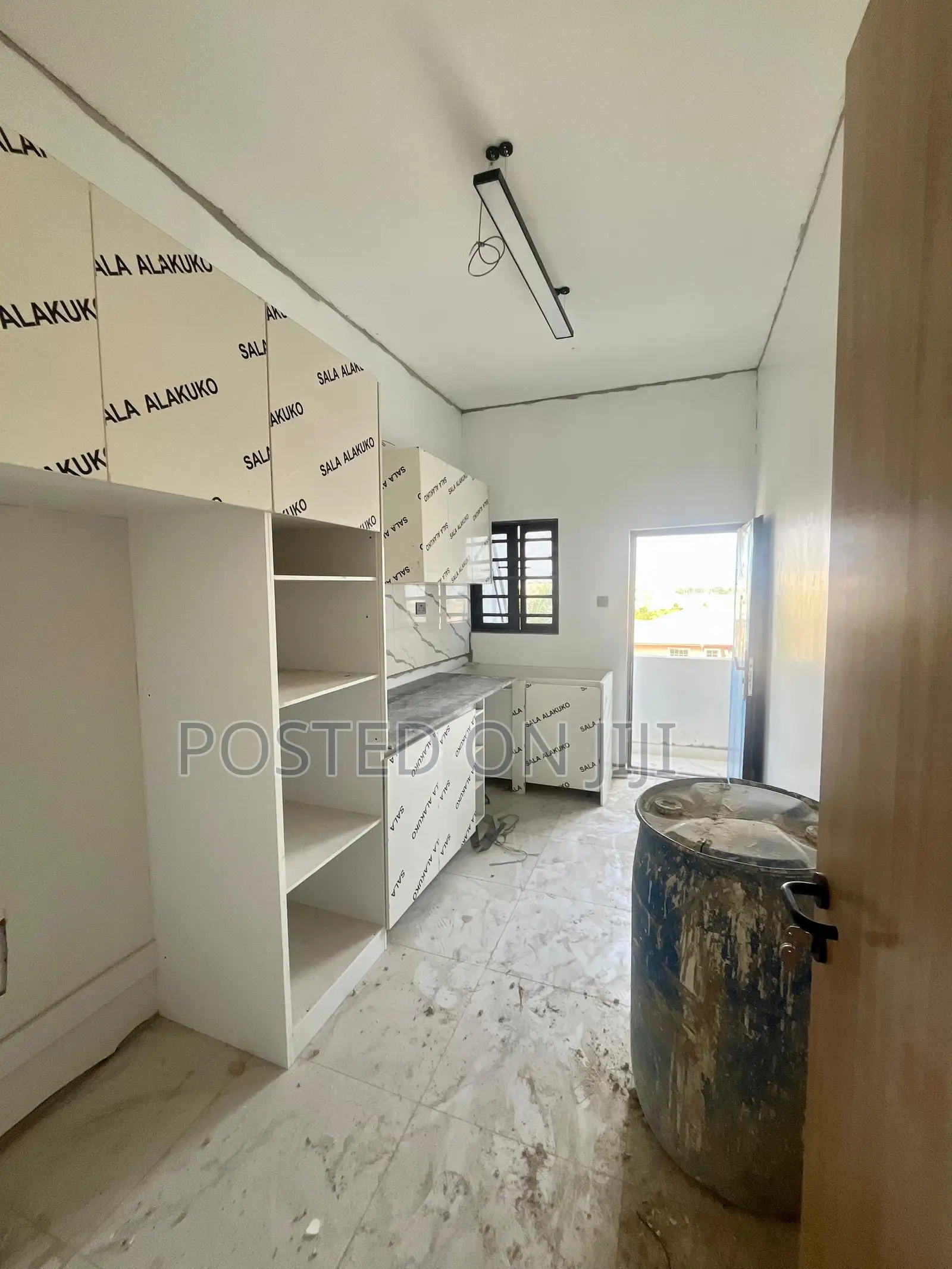 2bdrm Apartment in Chevron for sale in Chevron