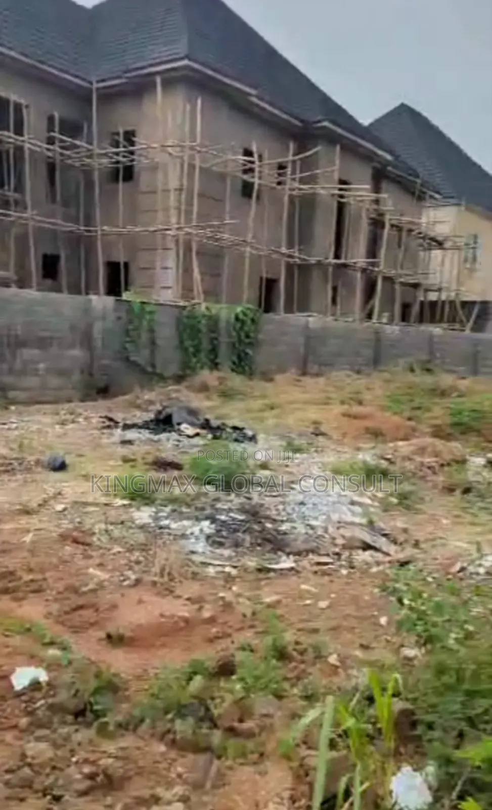 Plot for Sale in an Estate Size: 750sqm. in Galadimawa