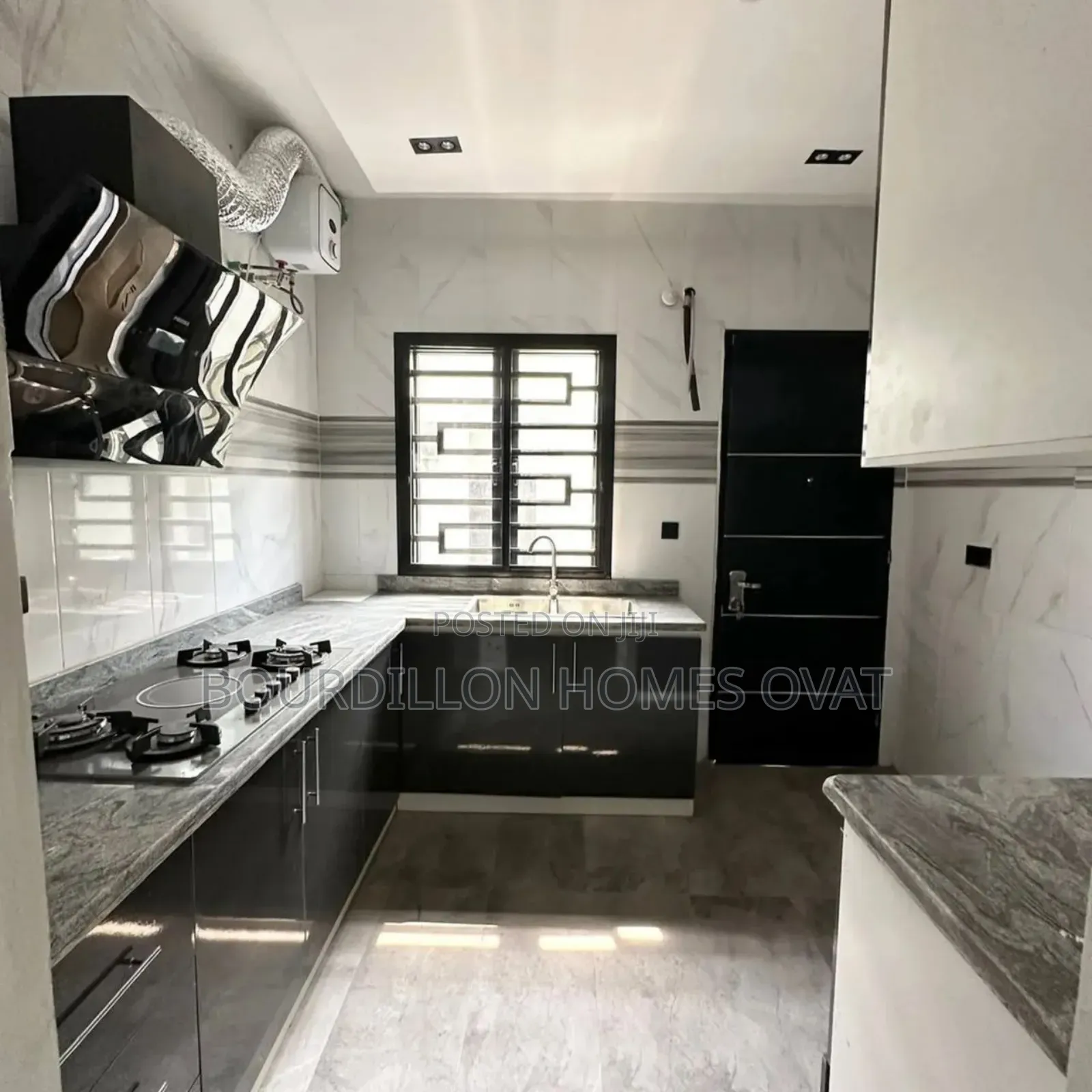 4bdrm Duplex in Ikoyi Lagos for sale in Ikoyi